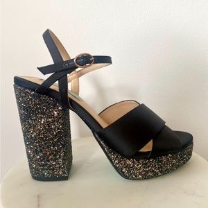 NWOT Betsey Johnson Ollie Glitter Heels